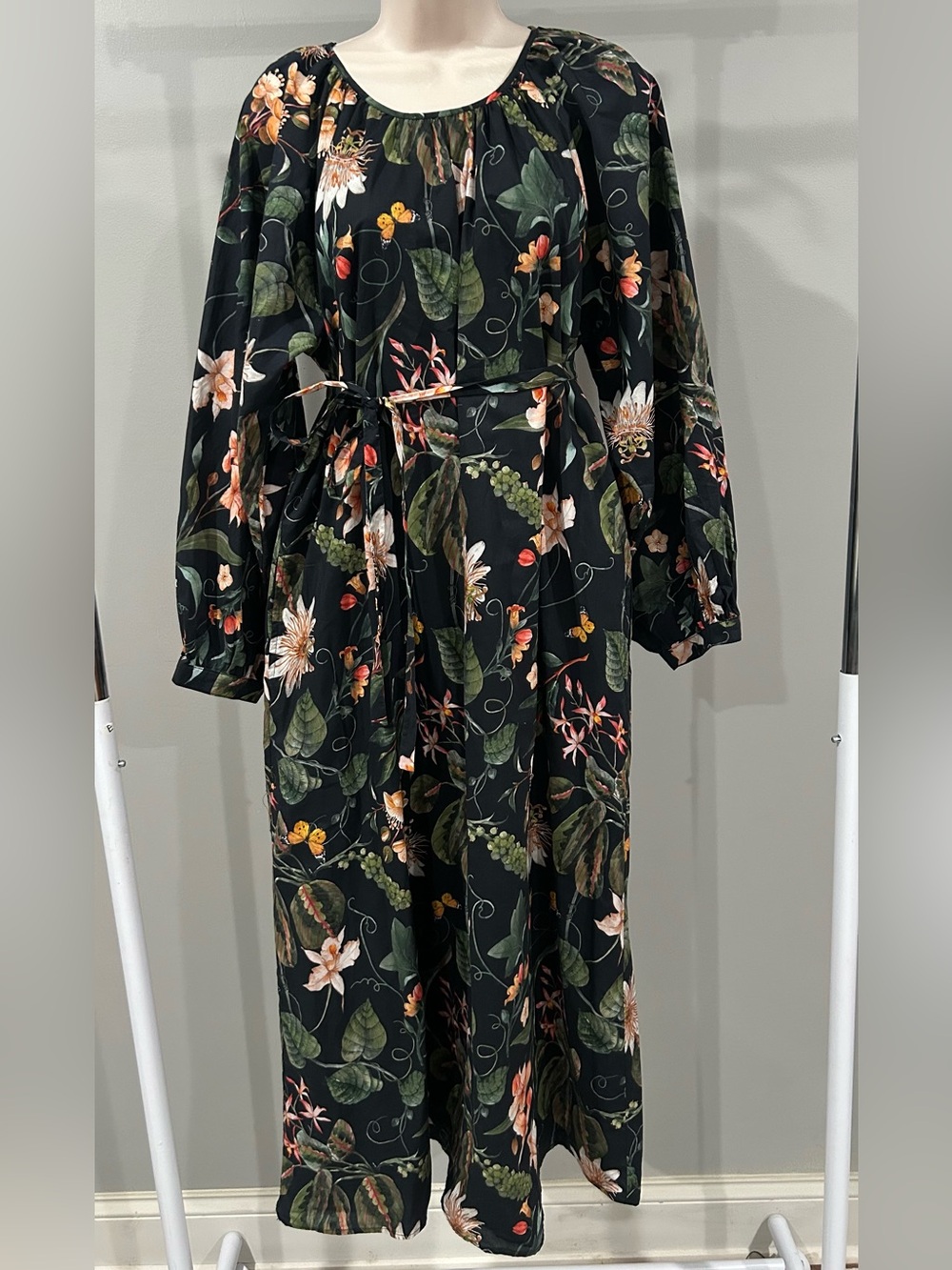 Olivia James Black Floral Tie-Waist Long-Sleeve dress